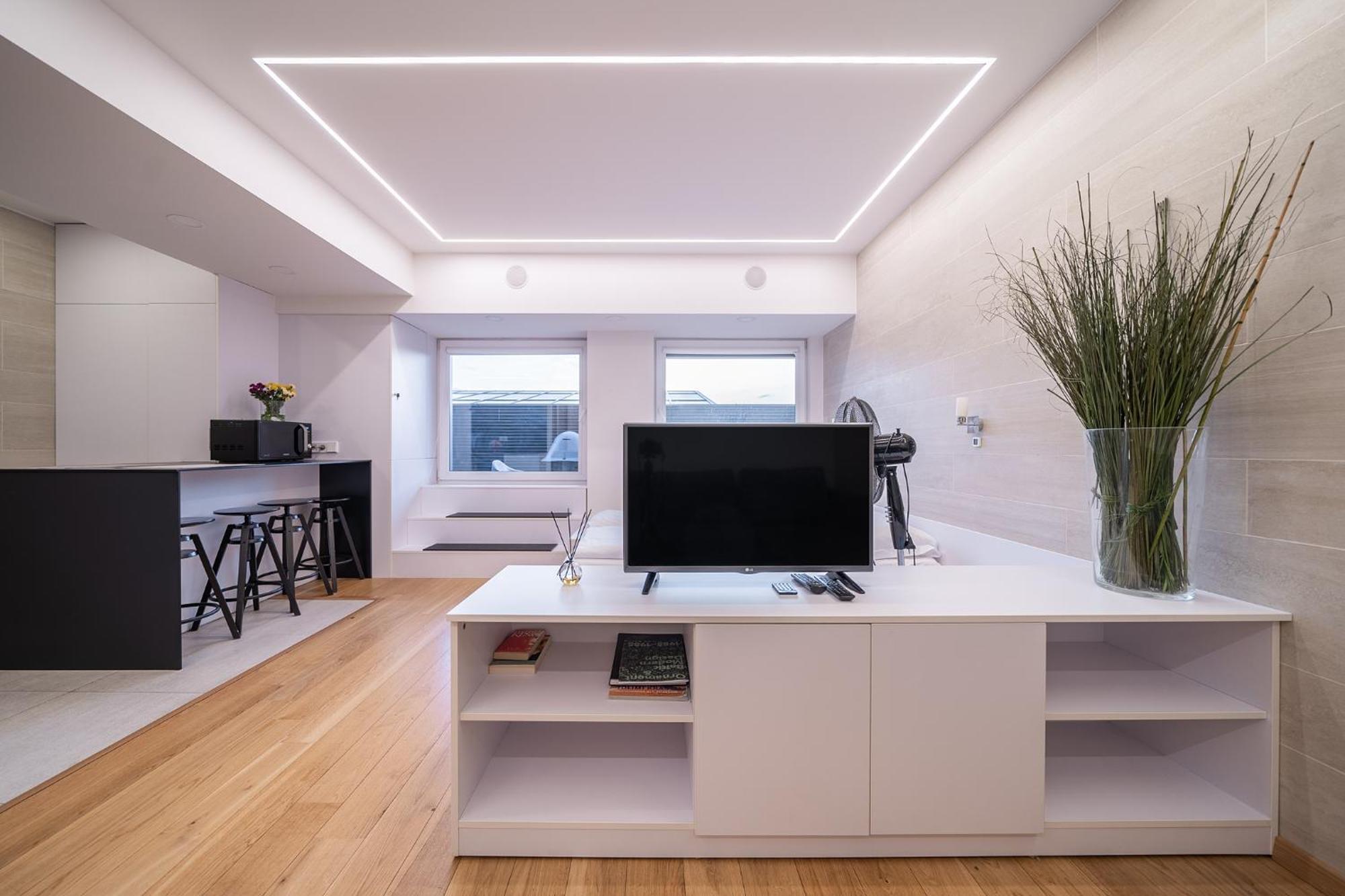 Gyneju Self Check-In Apartments VNO Kültér fotó