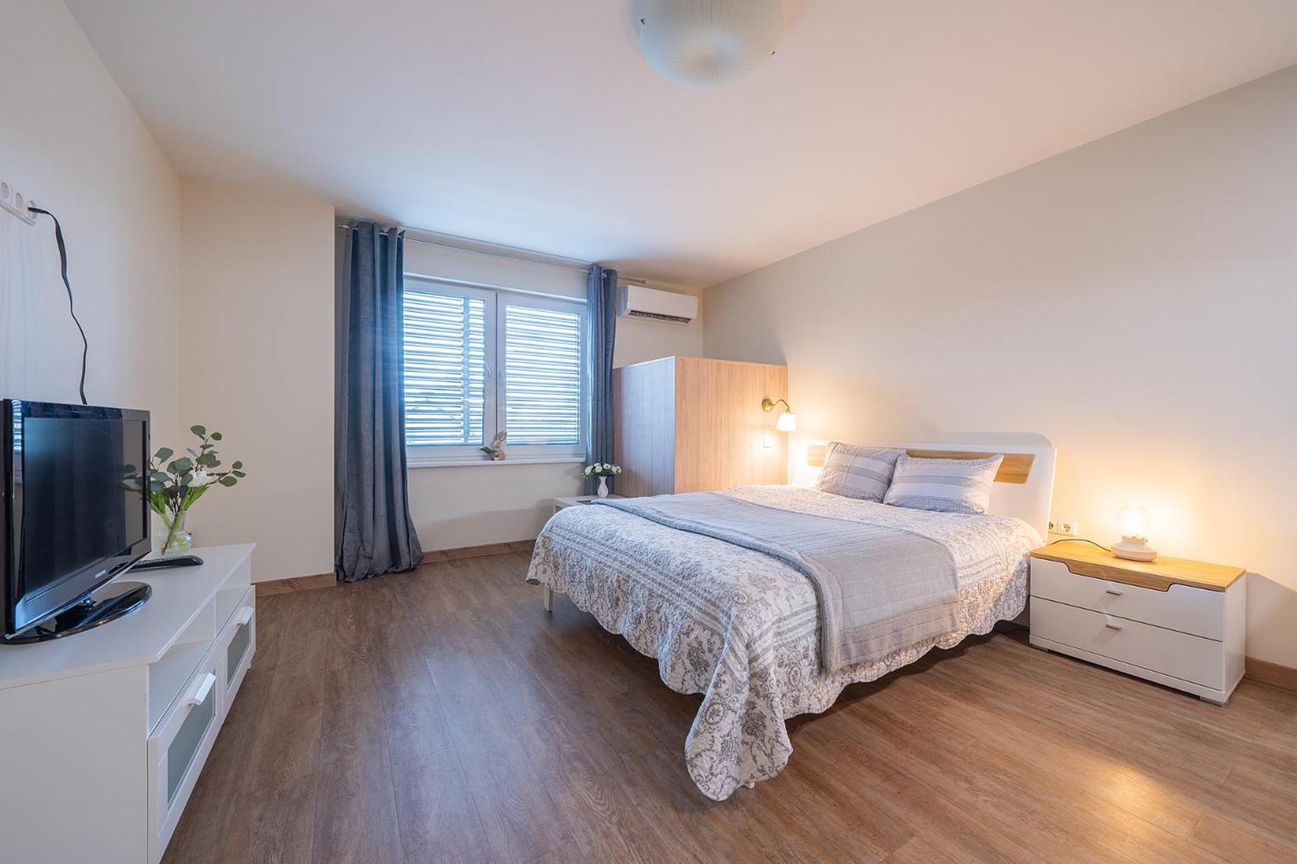 Gyneju Self Check-In Apartments VNO Szoba fotó