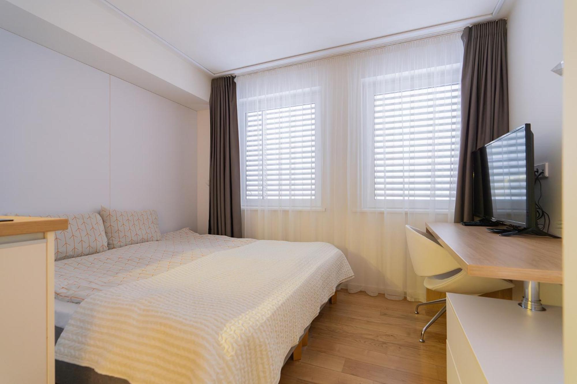 Gyneju Self Check-In Apartments VNO Kültér fotó