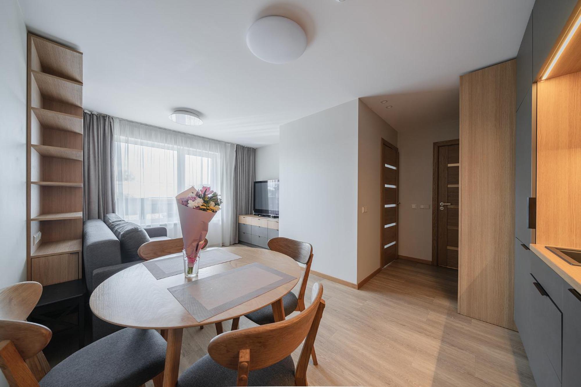 Gyneju Self Check-In Apartments VNO Kültér fotó